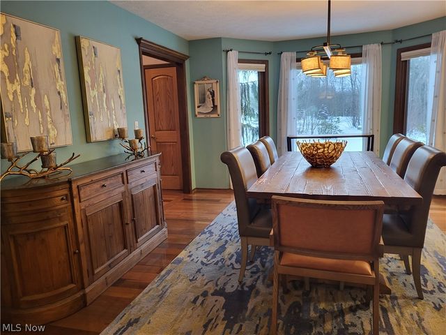 1882 Meadow Drive, Hinckley, OH 44233