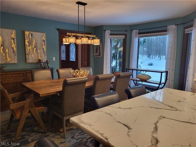 1882 Meadow Drive, Hinckley, OH 44233