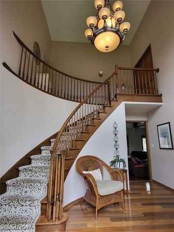 1882 Meadow Drive, Hinckley, OH 44233