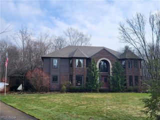 1882 Meadow Drive, Hinckley, OH 44233