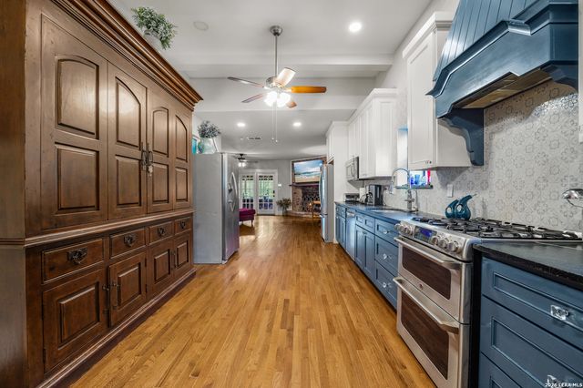 240 POST AVE, San Antonio, TX 78215