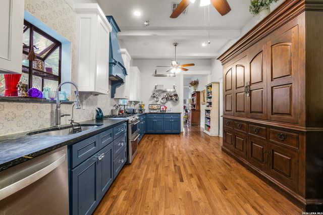 240 POST AVE, San Antonio, TX 78215