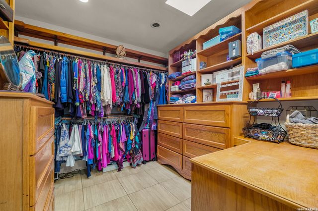 240 POST AVE, San Antonio, TX 78215