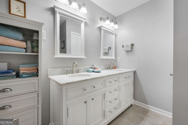 563 Deadwood Trail, Locust Grove, GA 30248