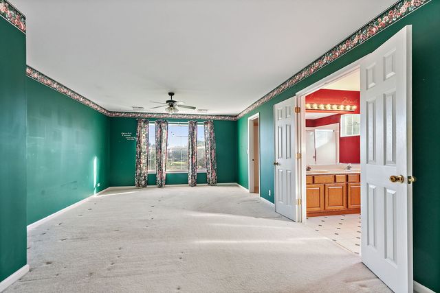 1108 Fox Path, West Dundee, IL 60118