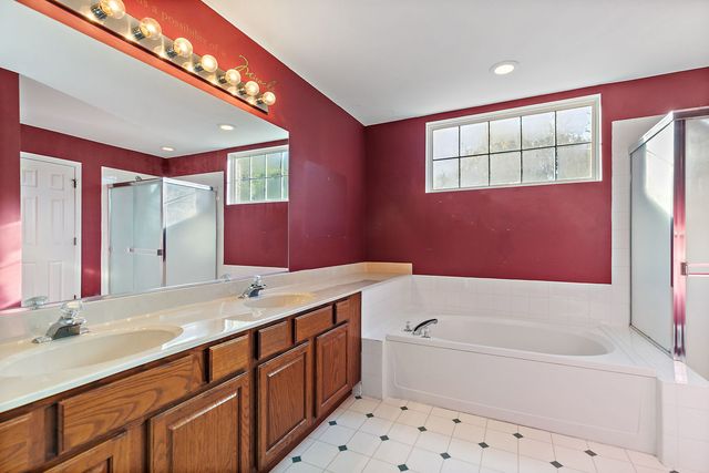 1108 Fox Path, West Dundee, IL 60118