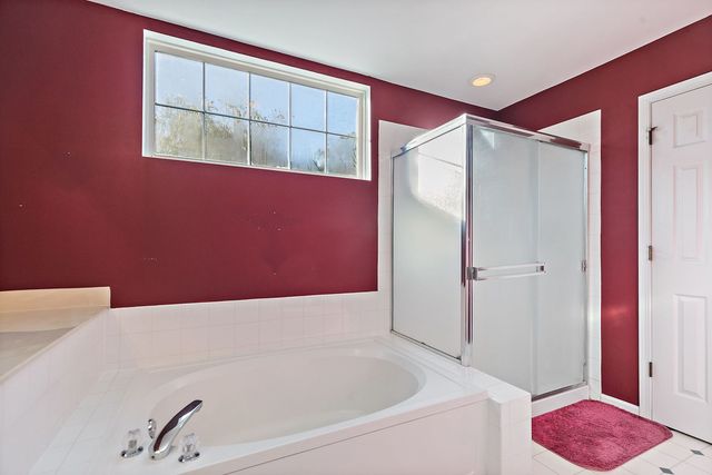 1108 Fox Path, West Dundee, IL 60118