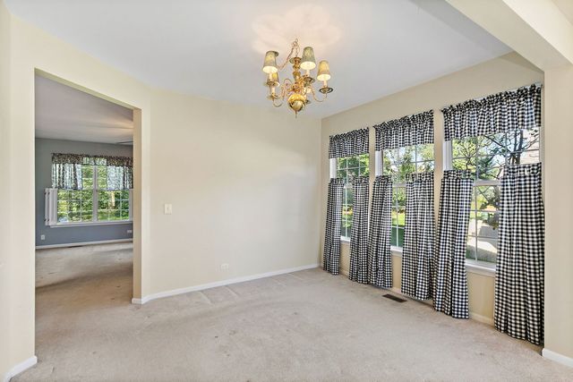 1108 Fox Path, West Dundee, IL 60118