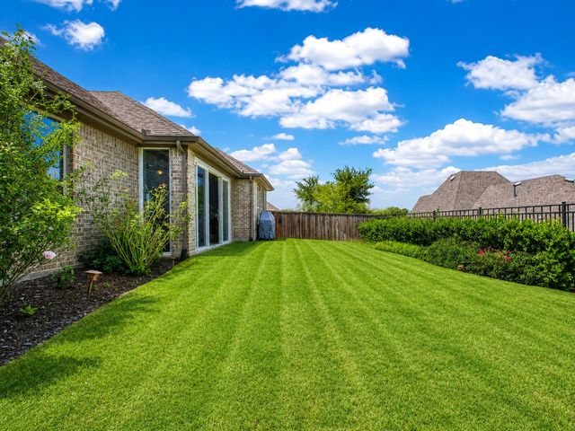 3916 Silent Water Street, Mckinney, TX 75071