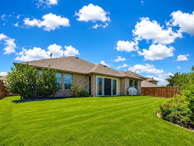 3916 Silent Water Street, Mckinney, TX 75071