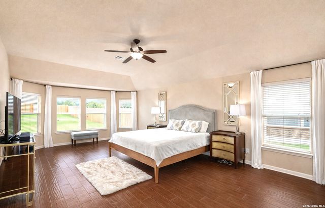 1009 Oak Ridge, Schertz, TX 78154