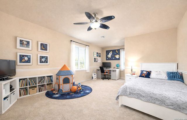 1009 Oak Ridge, Schertz, TX 78154