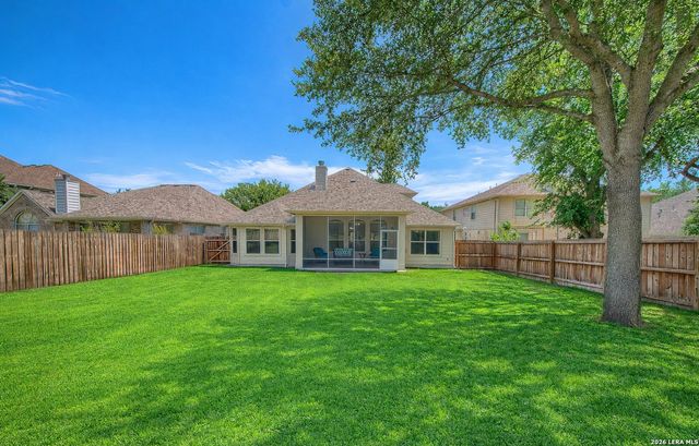 1009 Oak Ridge, Schertz, TX 78154