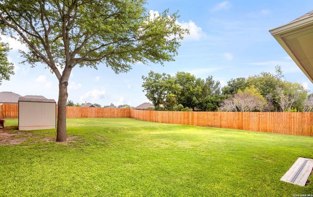 1009 Oak Ridge, Schertz, TX 78154