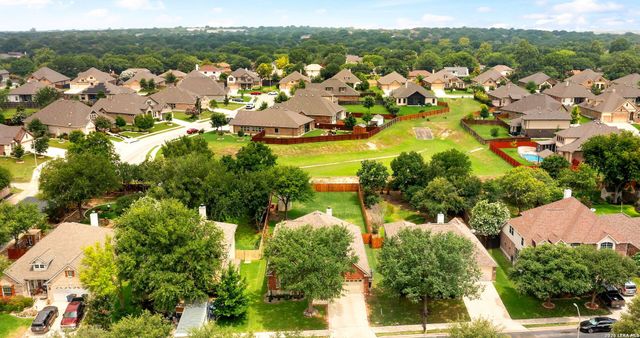 1009 Oak Ridge, Schertz, TX 78154