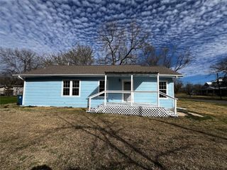 307 E Main Street, Ladonia, TX 75449