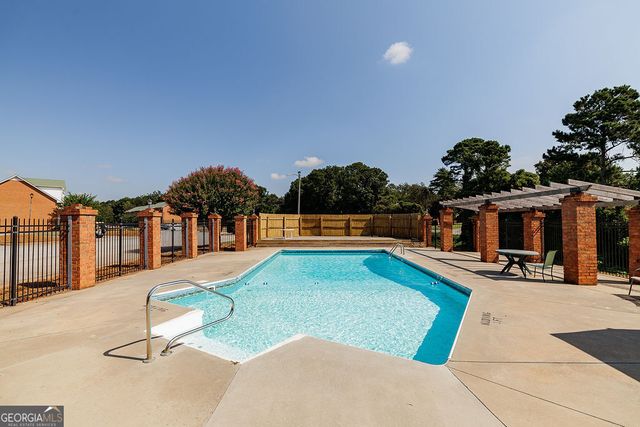 2165 S Milledge Avenue E4, Athens, GA 30605