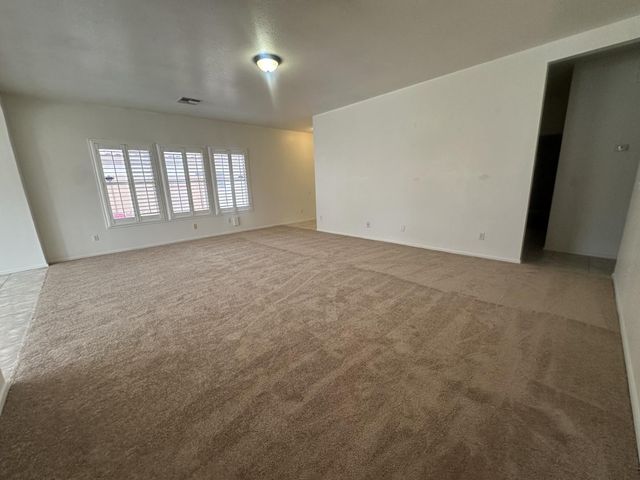 8248 E Posada Avenue, Mesa, AZ 85212