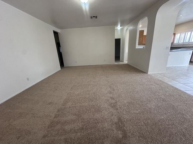 8248 E Posada Avenue, Mesa, AZ 85212