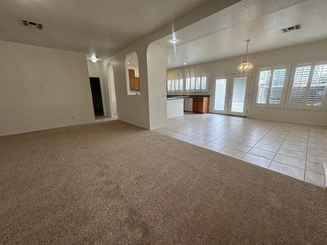 8248 E Posada Avenue, Mesa, AZ 85212