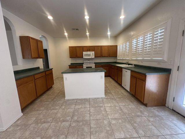 8248 E Posada Avenue, Mesa, AZ 85212