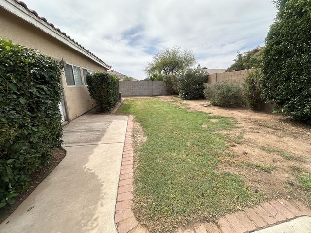 8248 E Posada Avenue, Mesa, AZ 85212