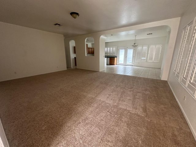 8248 E Posada Avenue, Mesa, AZ 85212