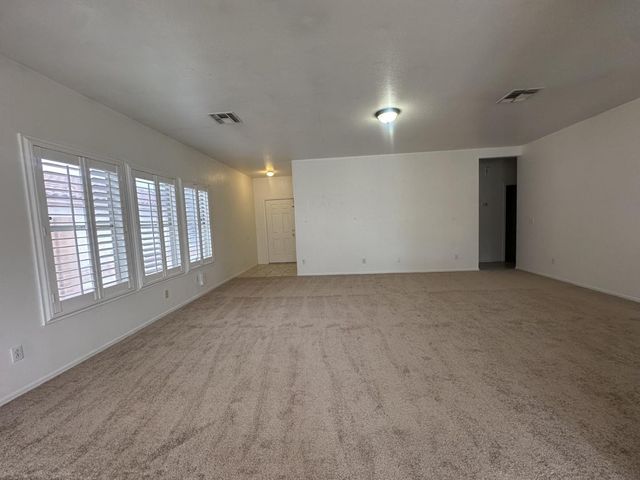 8248 E Posada Avenue, Mesa, AZ 85212