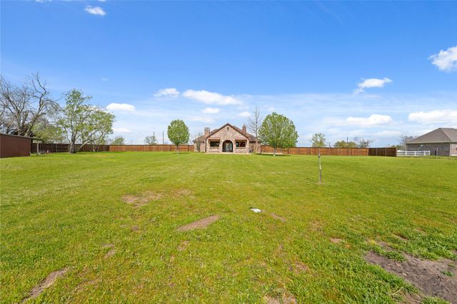7754 County Road 275, Terrell, TX 75160