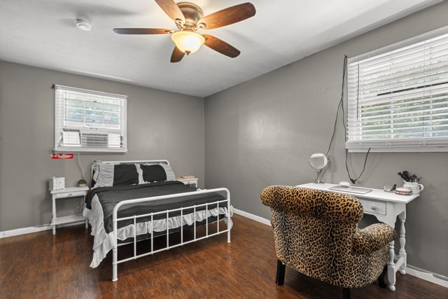 124 Shadybrook Cir, Dickson, TN 37055