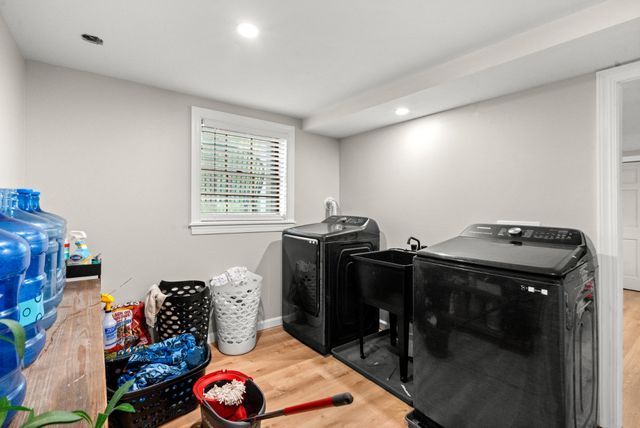 124 Shadybrook Cir, Dickson, TN 37055
