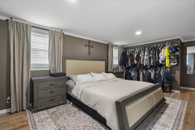 124 Shadybrook Cir, Dickson, TN 37055