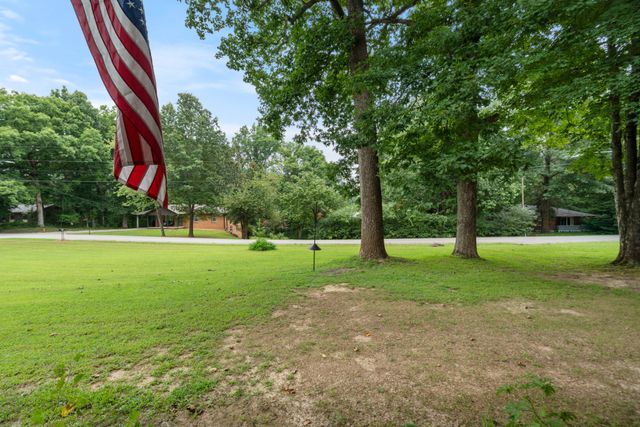 124 Shadybrook Cir, Dickson, TN 37055