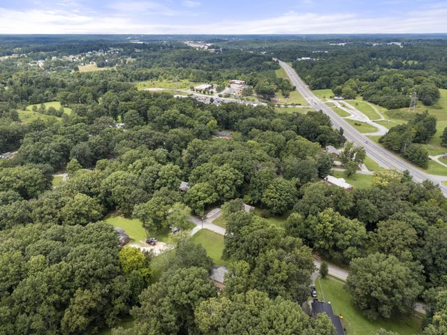 124 Shadybrook Cir, Dickson, TN 37055
