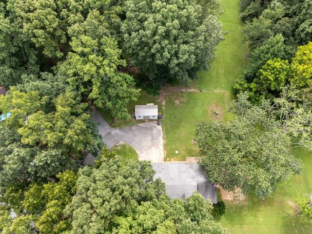 124 Shadybrook Cir, Dickson, TN 37055