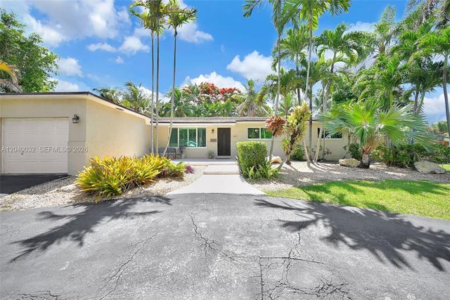 14501 SW 99th Avenue, Miami, FL 33176
