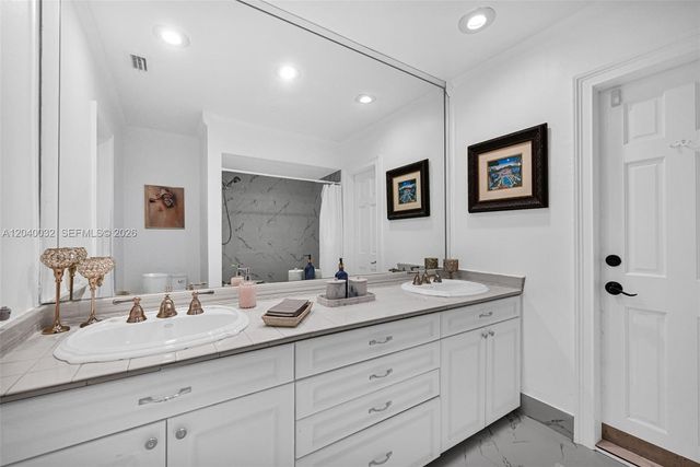 14501 SW 99th Avenue, Miami, FL 33176