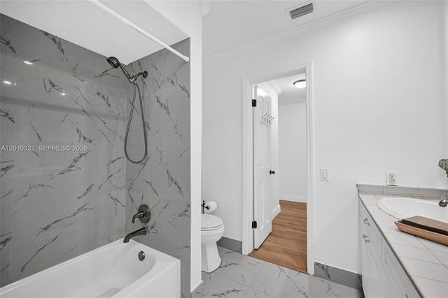 14501 SW 99th Avenue, Miami, FL 33176
