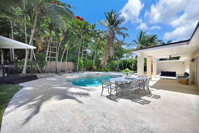 14501 SW 99th Avenue, Miami, FL 33176