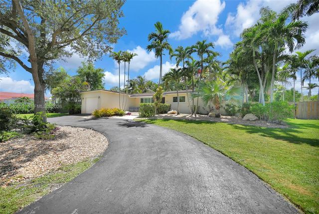 14501 SW 99th Avenue, Miami, FL 33176