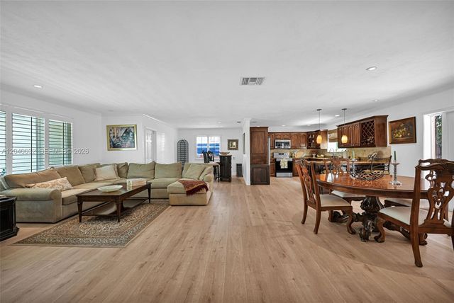 14501 SW 99th Avenue, Miami, FL 33176