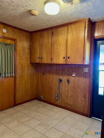 6414 Fm 234 N., Edna, TX 77957