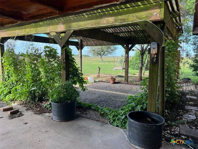 6414 Fm 234 N., Edna, TX 77957