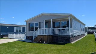 4216 Mohawk Pkwy, Niagara, NY 14304