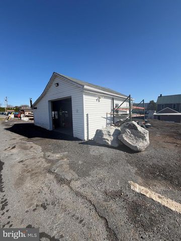 917 E WICONISCO AVE, Tower City, PA 17980