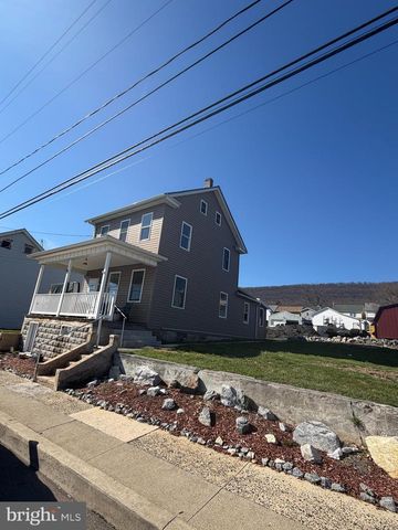 917 E WICONISCO AVE, Tower City, PA 17980