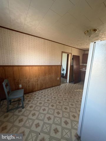 917 E WICONISCO AVE, Tower City, PA 17980