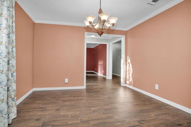 2715 Sandy Lake Drive, Kingwood, TX 77339