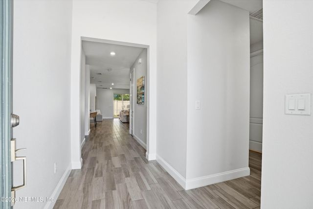 2660 ALEXIA Circle, Jacksonville, FL 32246