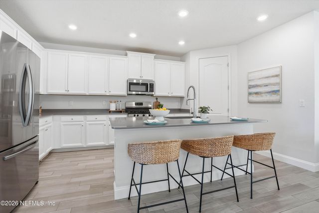 2660 ALEXIA Circle, Jacksonville, FL 32246